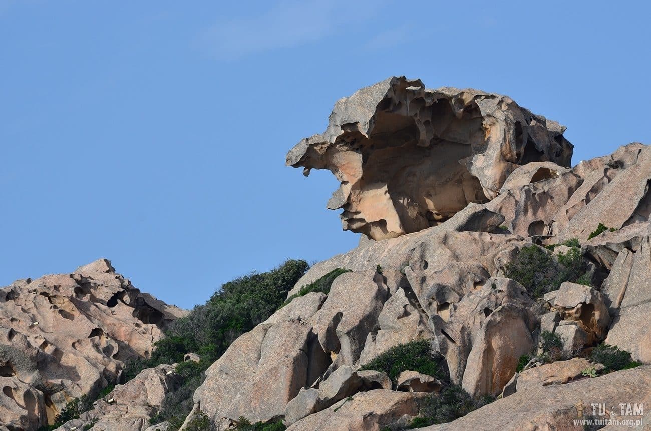 Sardynia Jaskinia Niedźwiedzia, Roccia dell’Orso