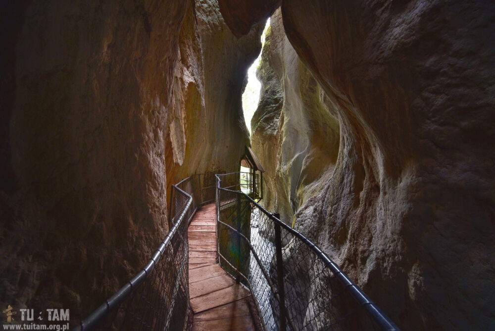 Szwajcaria Skalne Wąwozy - Cholerenschlucht