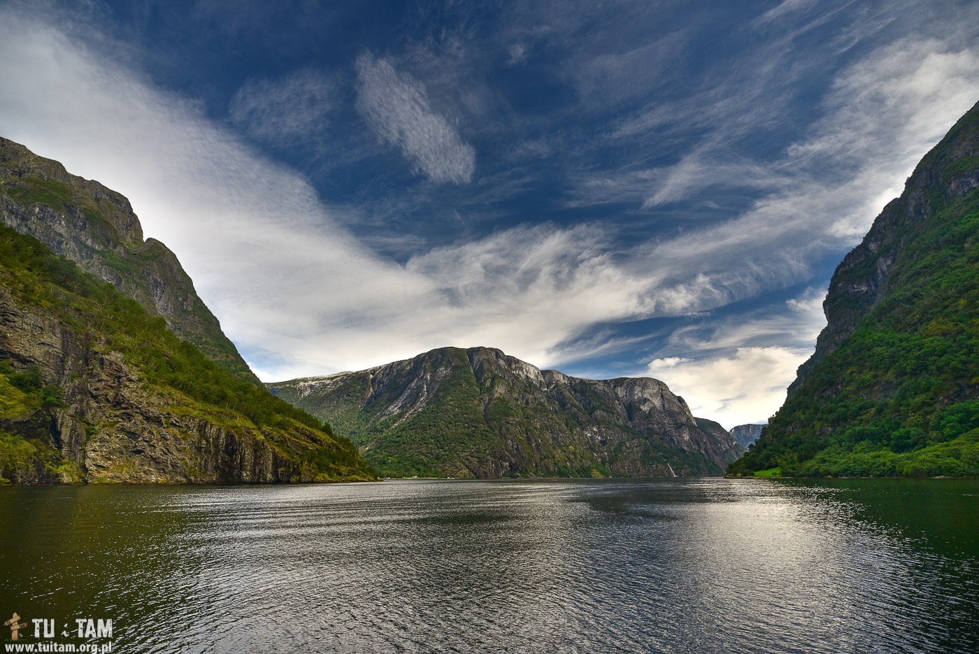 Rejsy po fiordach Norwegii promem