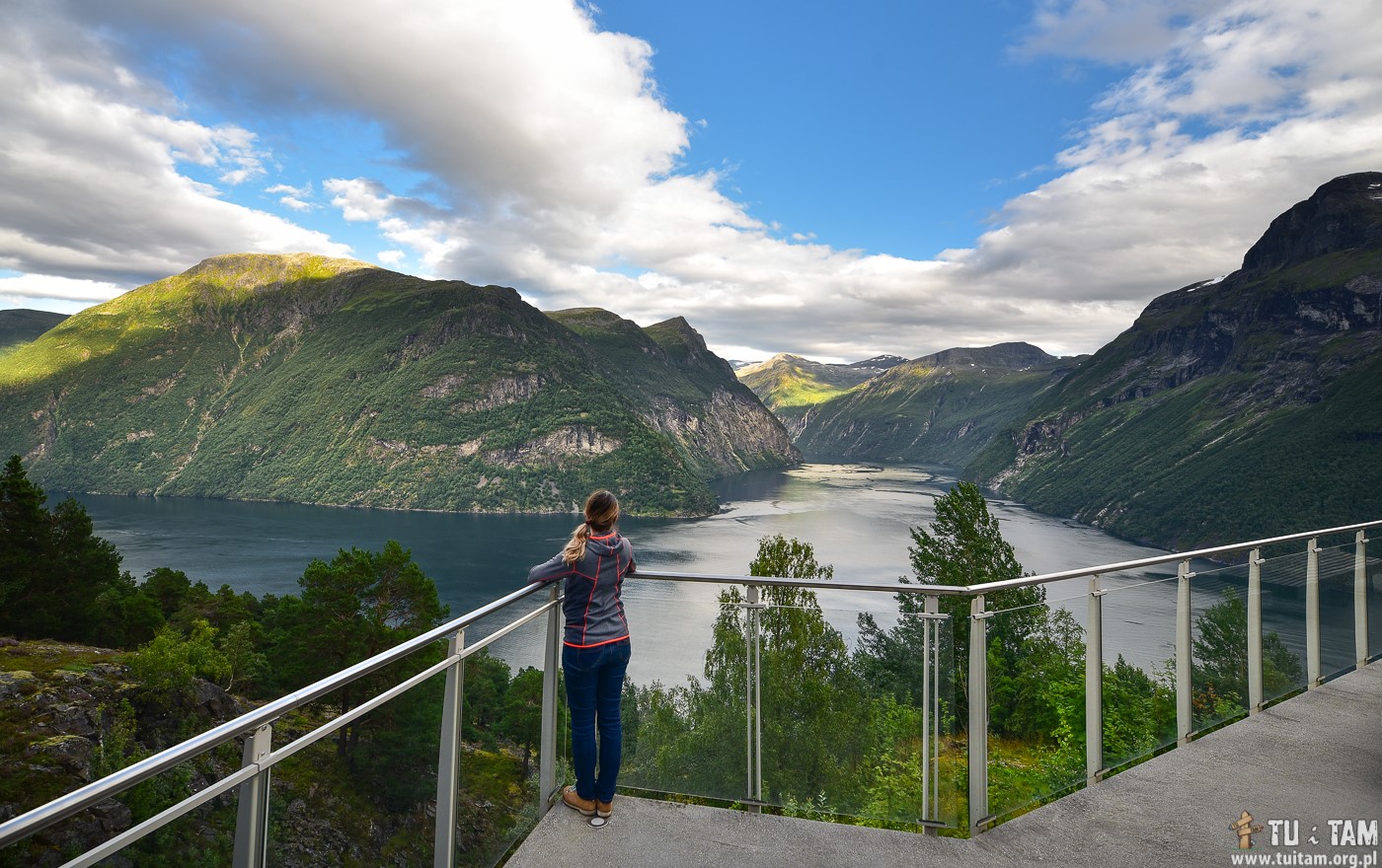 Rejsy po fiordach Norwegii promem