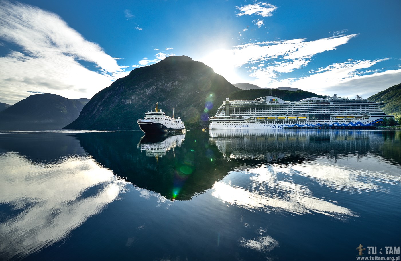 Rejsy po fiordach Norwegii promem