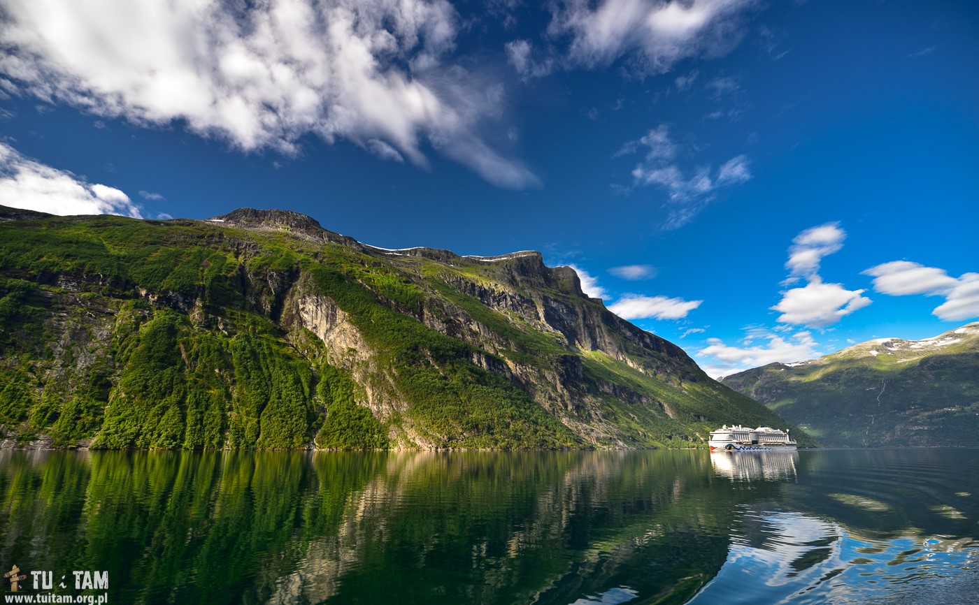 Rejsy po fiordach Norwegii promem