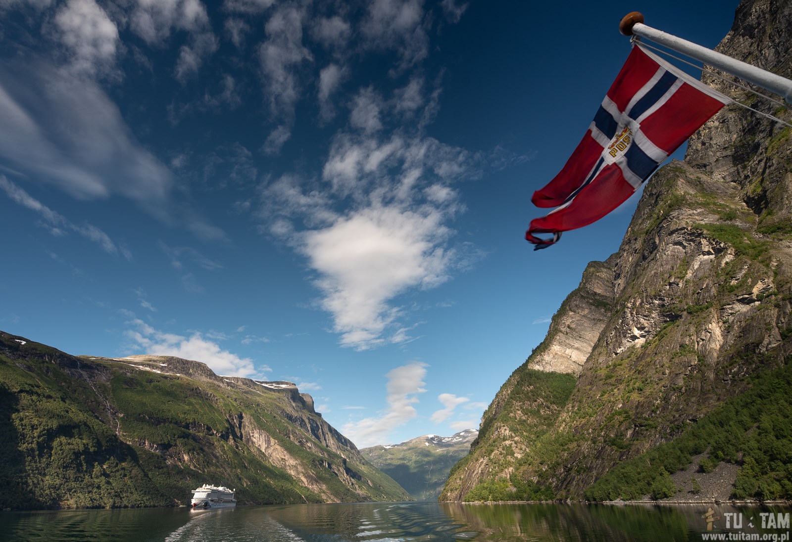 Rejsy po fiordach Norwegii promem