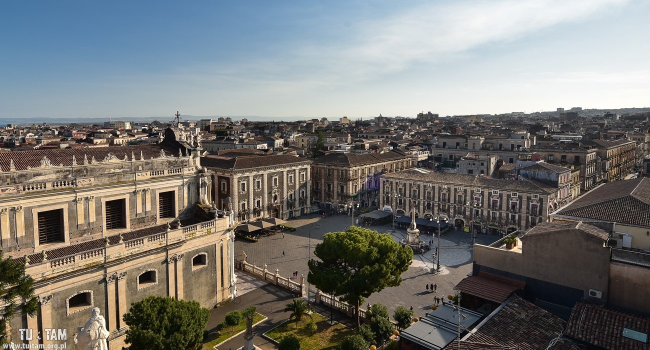 Piazza Duomo w Katanii – zabytkowe centrum miasta