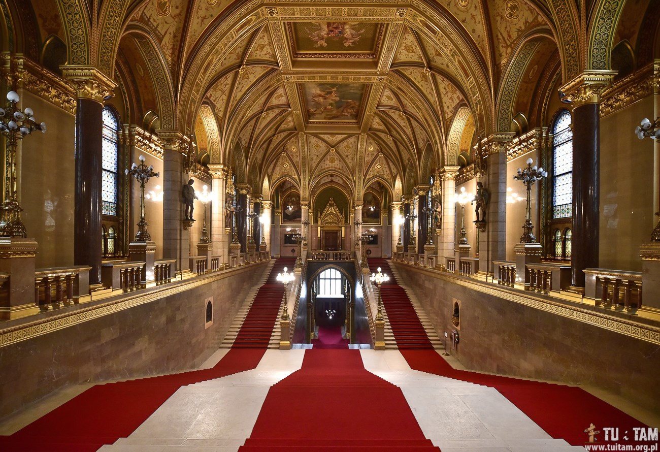 BUDAPESZT - co warto zobaczyć i jak zwiedzać Parlament