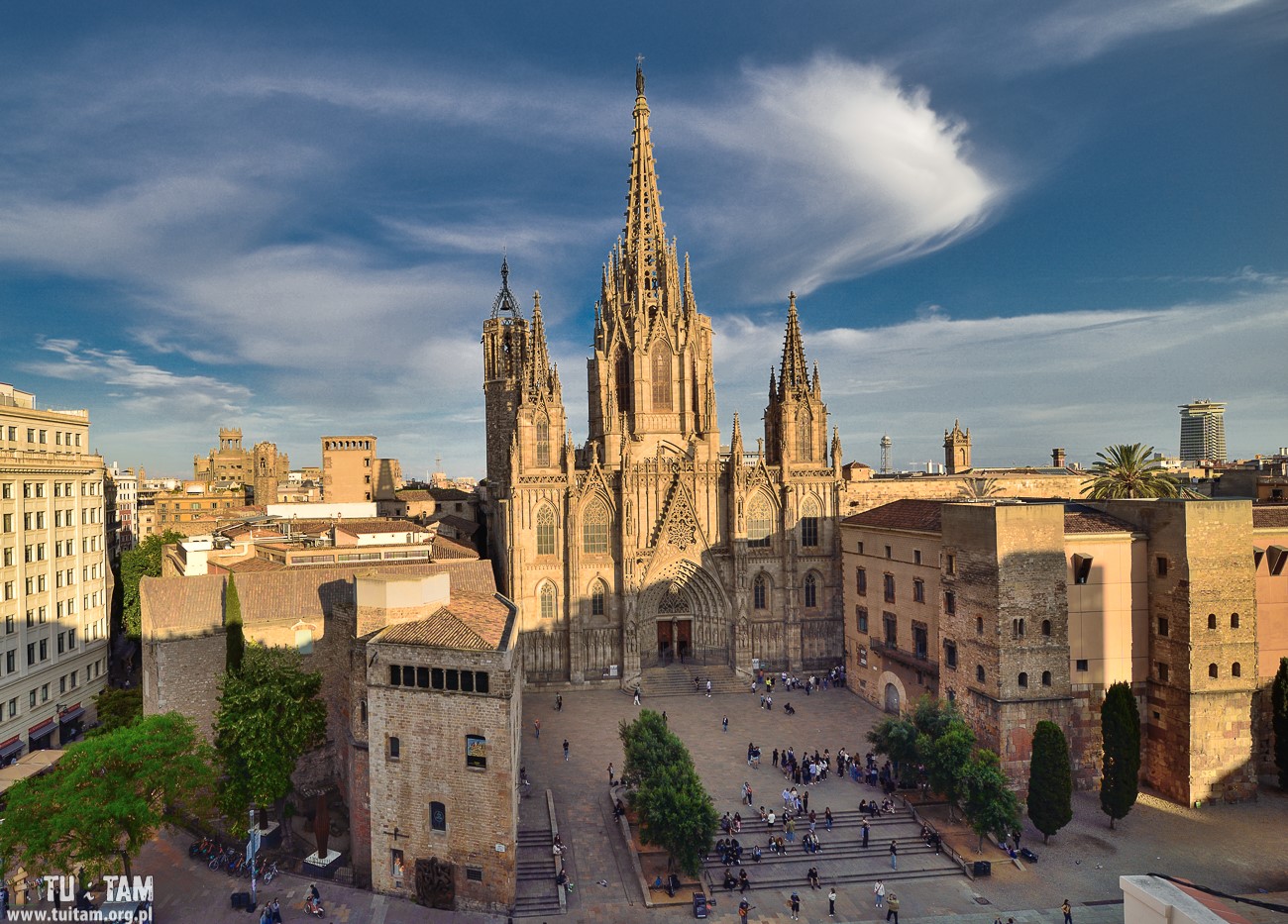 Barcelona - Katedr św. Eulalii, widok z restauracji hotelu Colon