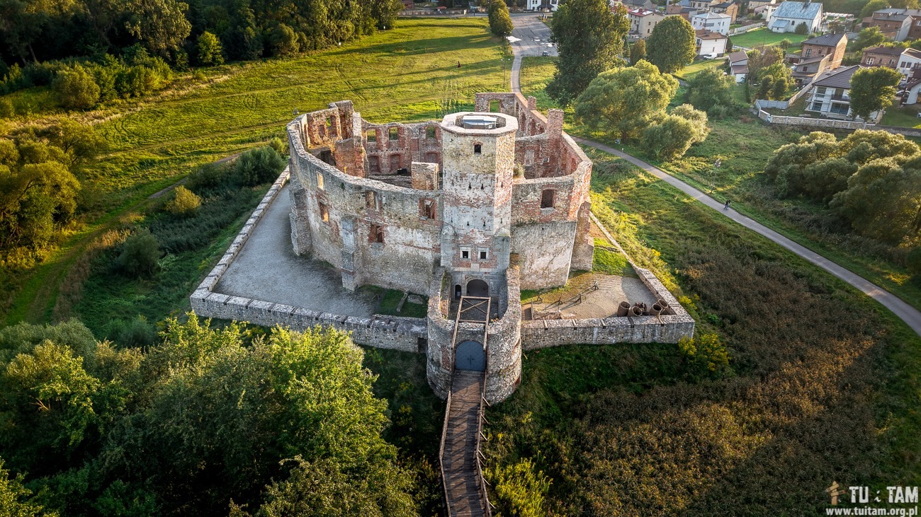 Zamek biskupi w Siewierzu
