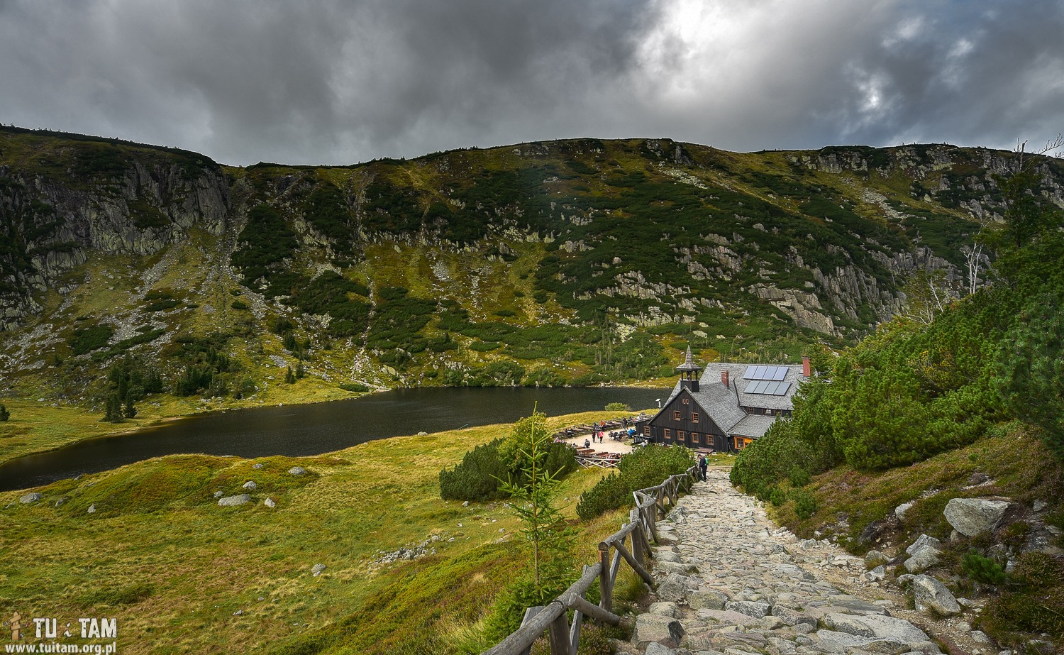 Karkonosze najpiękniejsze szlaki, schronisko Samotnia